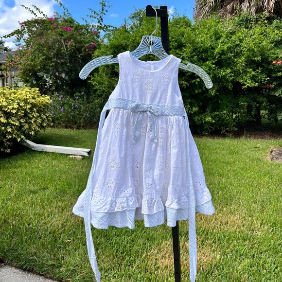 Laura Ashley London White Blue Eyelet Seersucker Contrast Dress Size 24mo - Picture 1 of 7